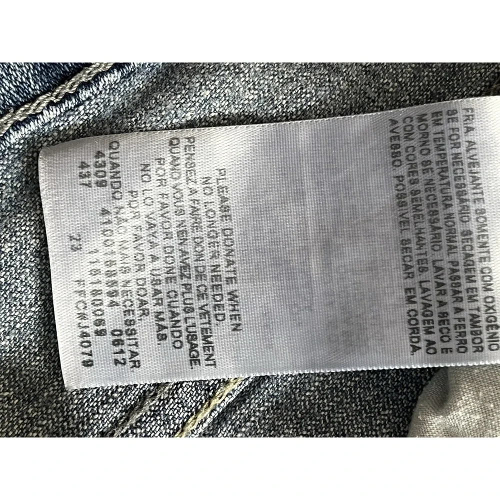 Levi's 518 Jeans Womens Sz 9S Superlow Boot Cut Light Wash Actual Fit (30x27.5)
